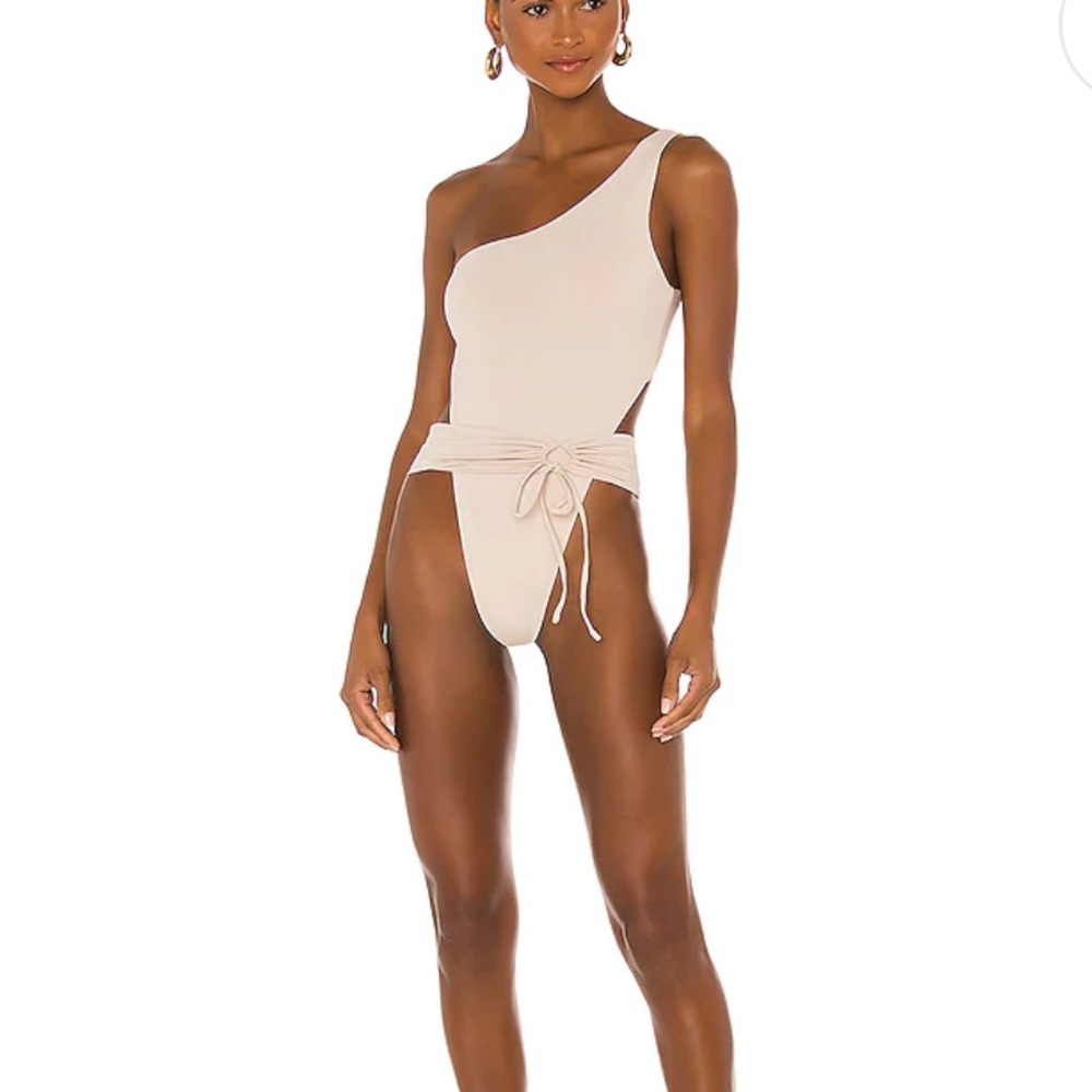 Riot swim one piece in coconut